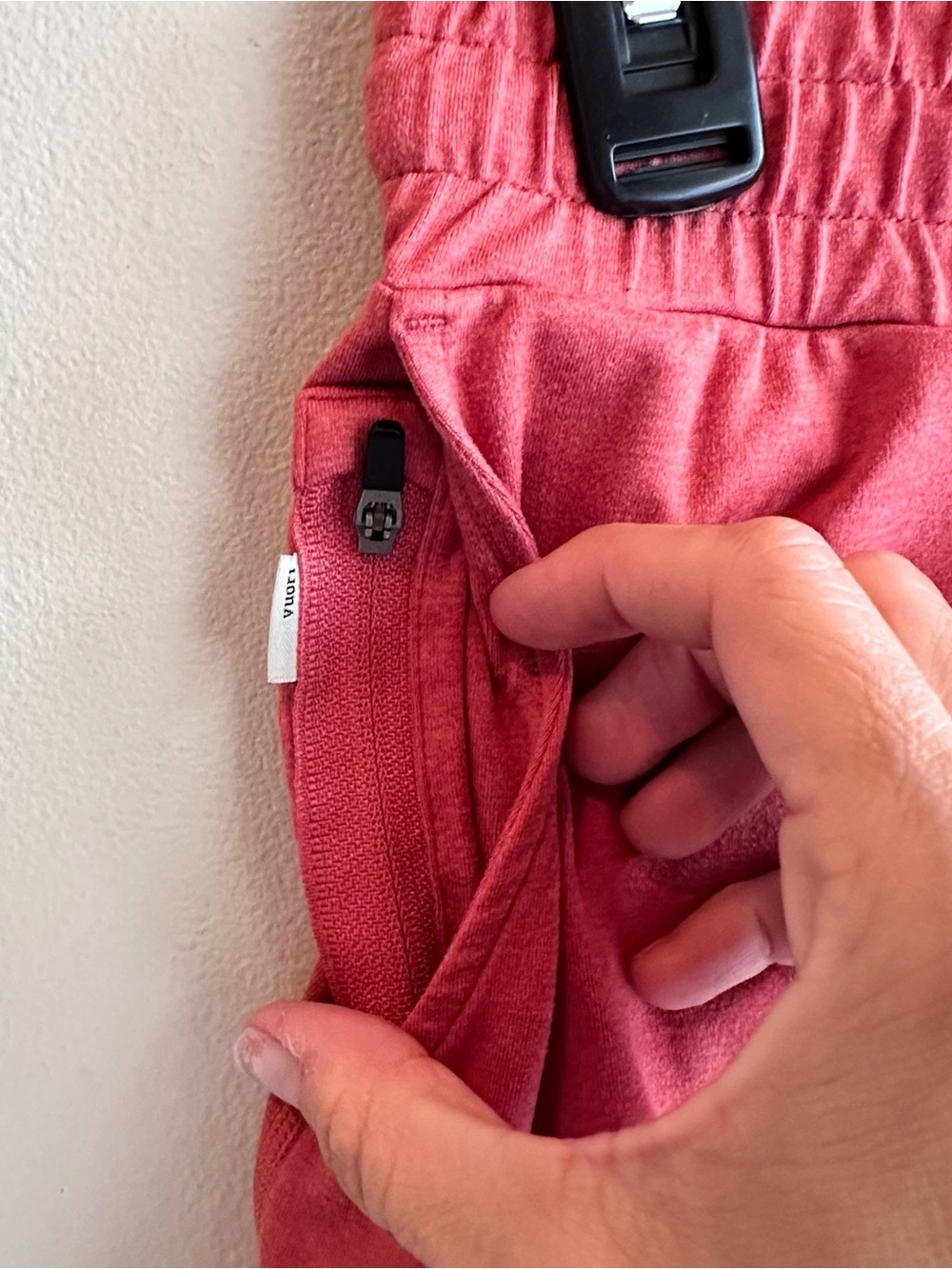 Vuori Halo Performance Short 2.0 Heather Red Orange VW339 - Picture 4 of 4